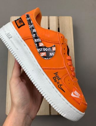 AF1