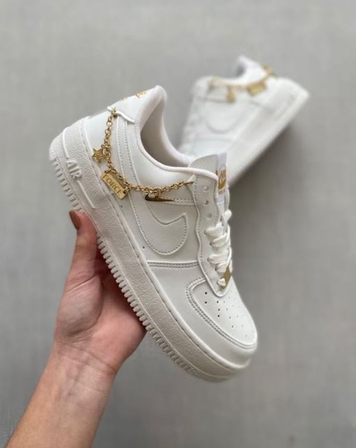 AF1